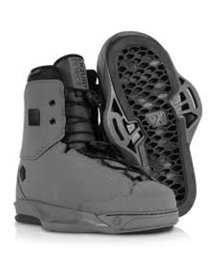 Idol 6X Wakeboard Boots Size 9 -10